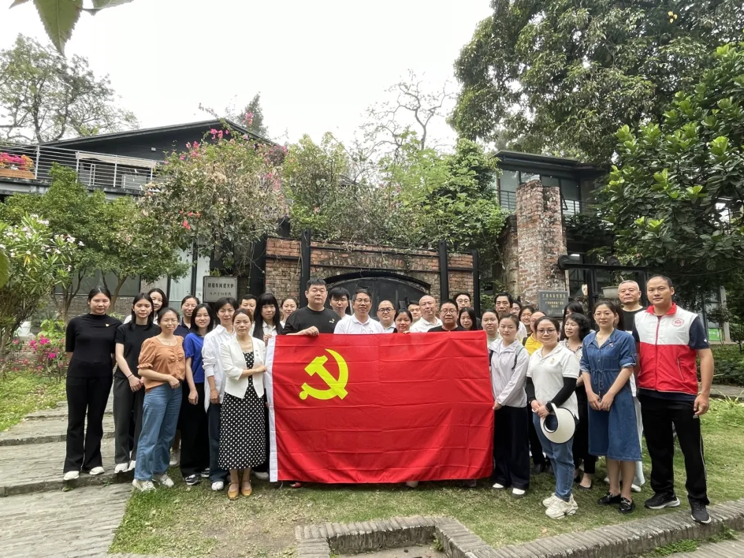 “以綠為筆繪生態 向新向上向未來” T.I.T創意園開展聯合植樹活動
